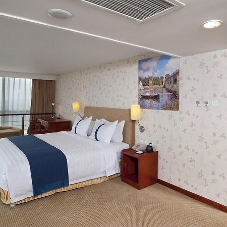 Holiday Inn Express Tianjin Dongli, An Ihg Hotel ภายนอก รูปภาพ